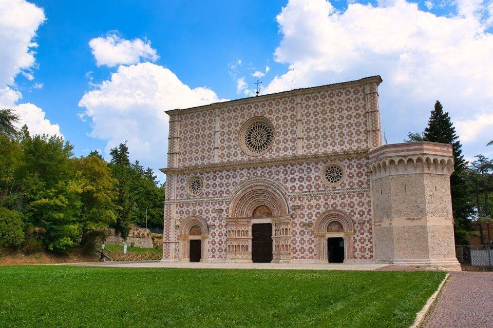 Santa Maria di Collemaggio Abruzzen Italië